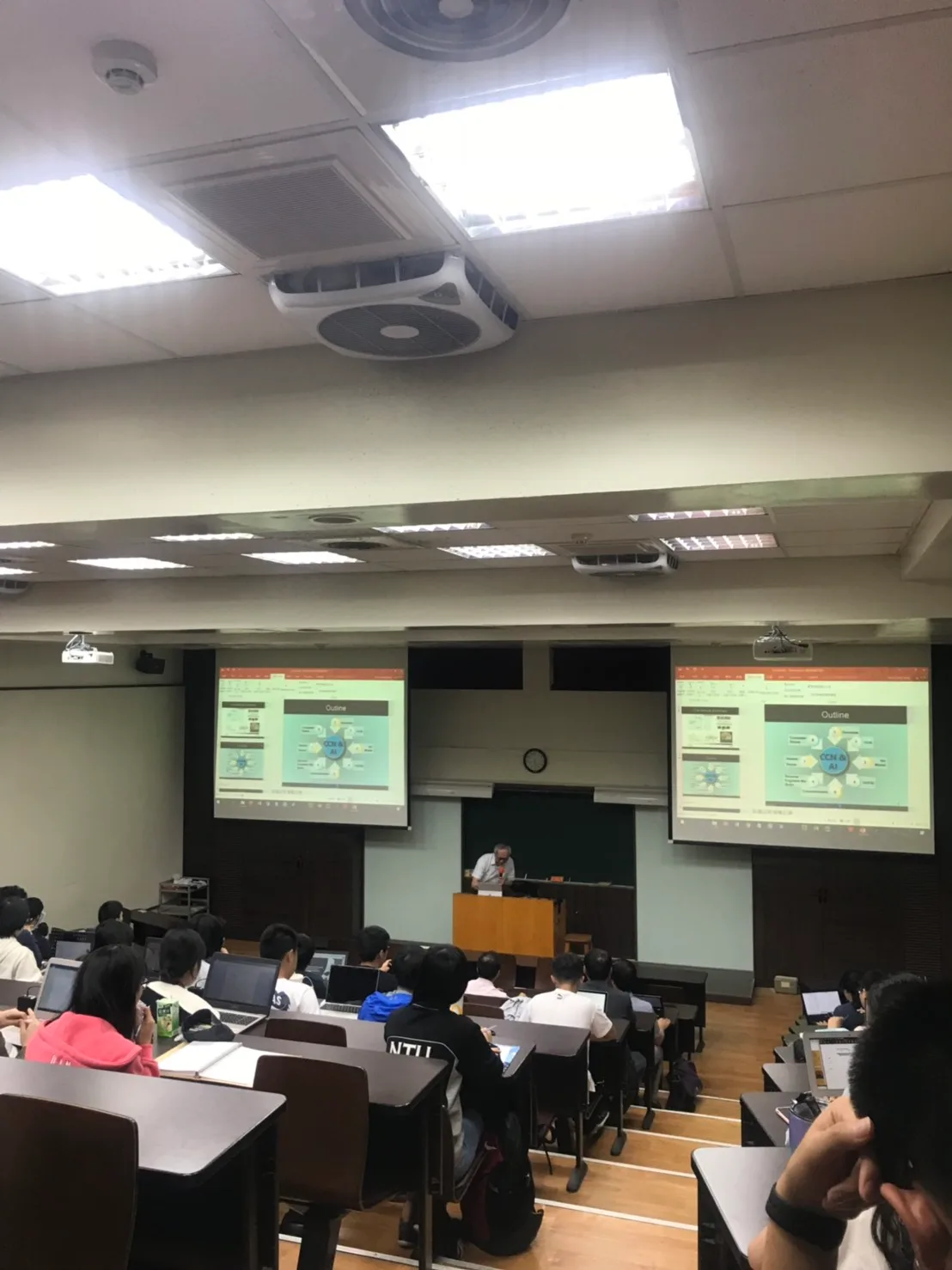 演講公告: 11/19 5:30 台大電機系鄭士康教授,講題:淺談計算神經科學與人工智慧